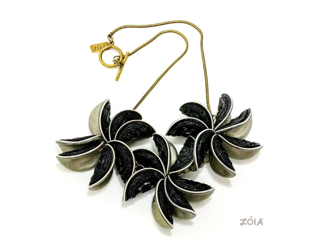 3 Flores Caps halsketting – Handgemaakt Kunstwerk van Zóia